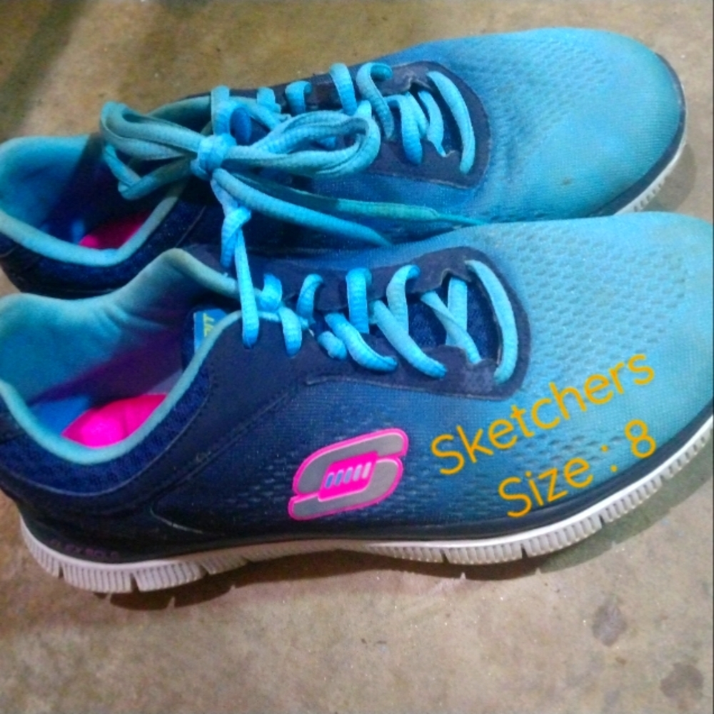 Sketchers Shoes